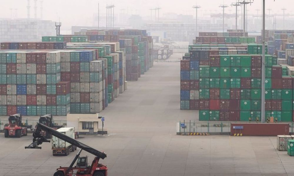 China's July exports fall 14.5% y/y, imports down 12.4%